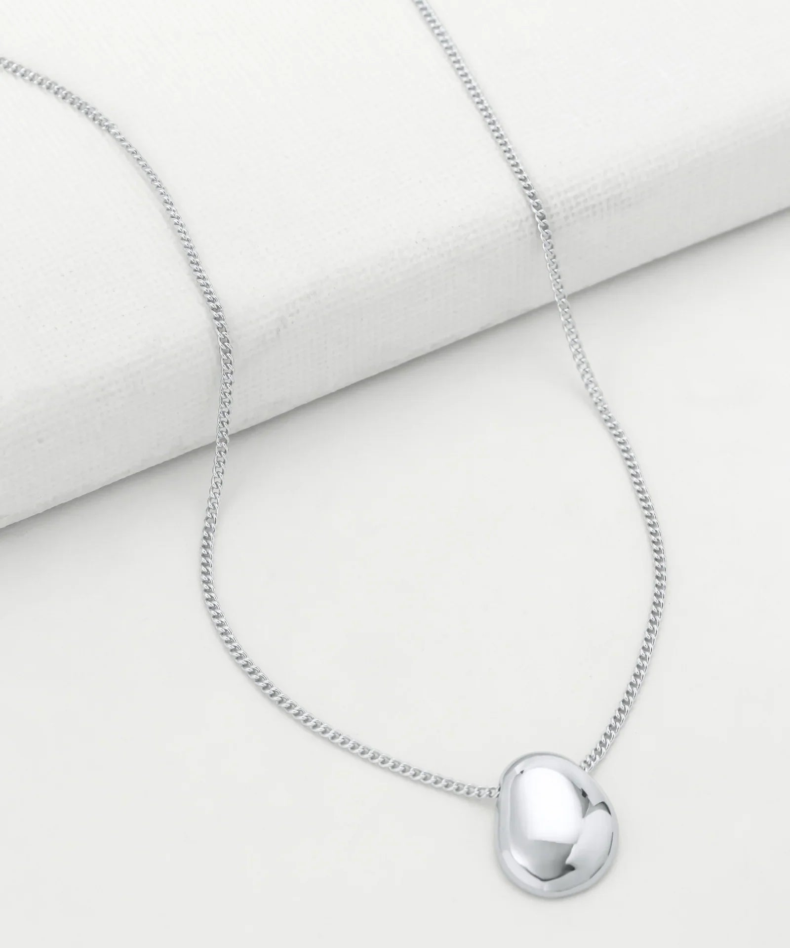 Clare Necklace