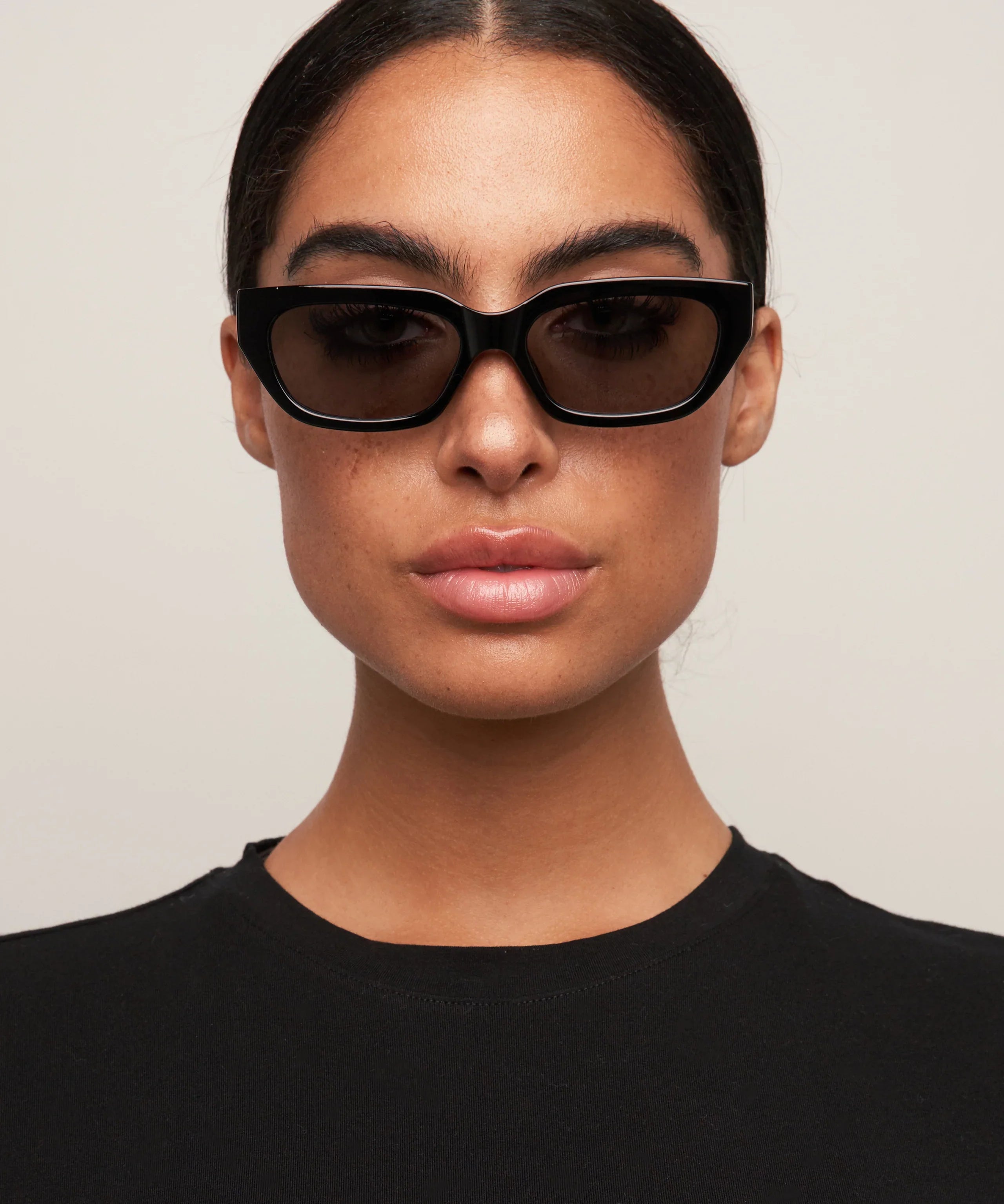 Otra Sunnies - Cato - Black/Smoke