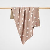 Organic Daisy Blanket in Mushroom