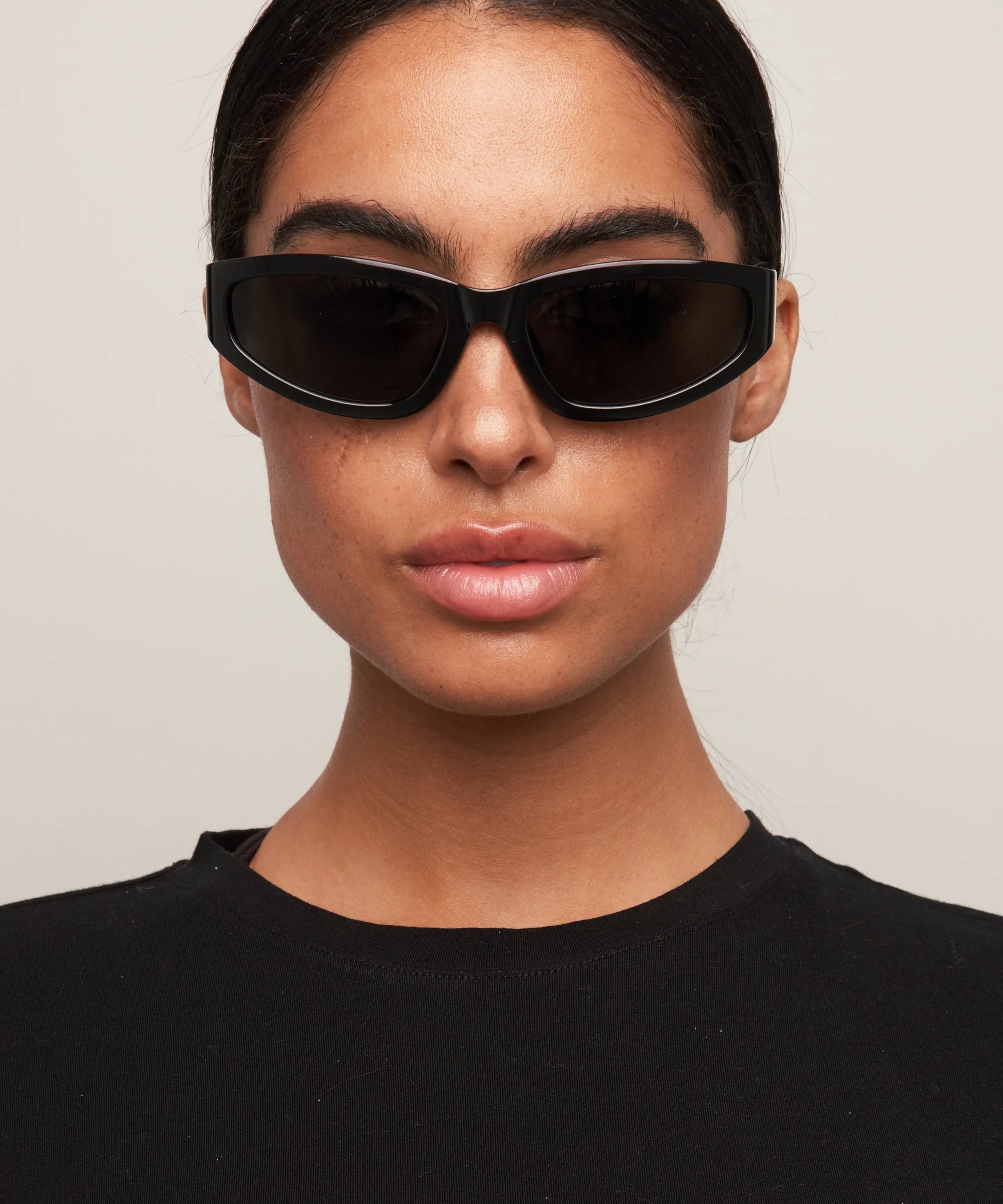 Otra Sunnies - Raci - Black/Smoke
