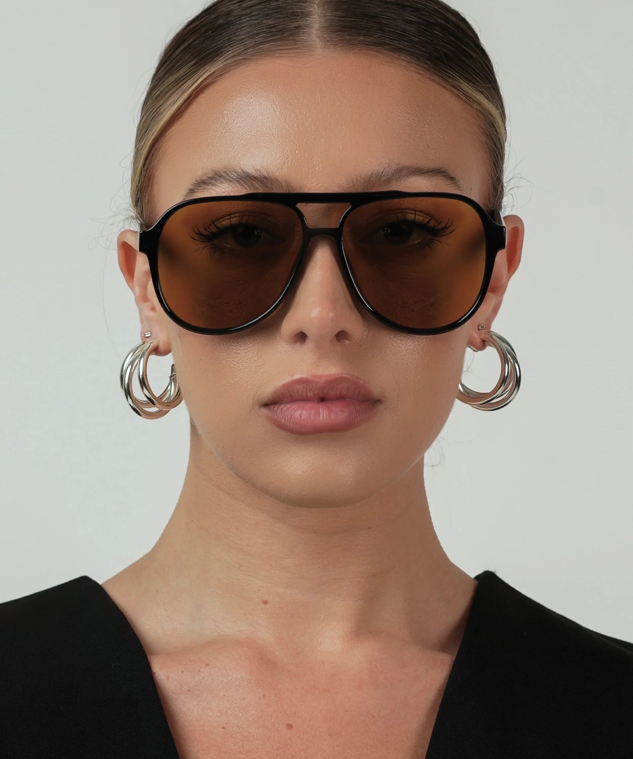 Otra Sunnies - Stevie - Black/Olive