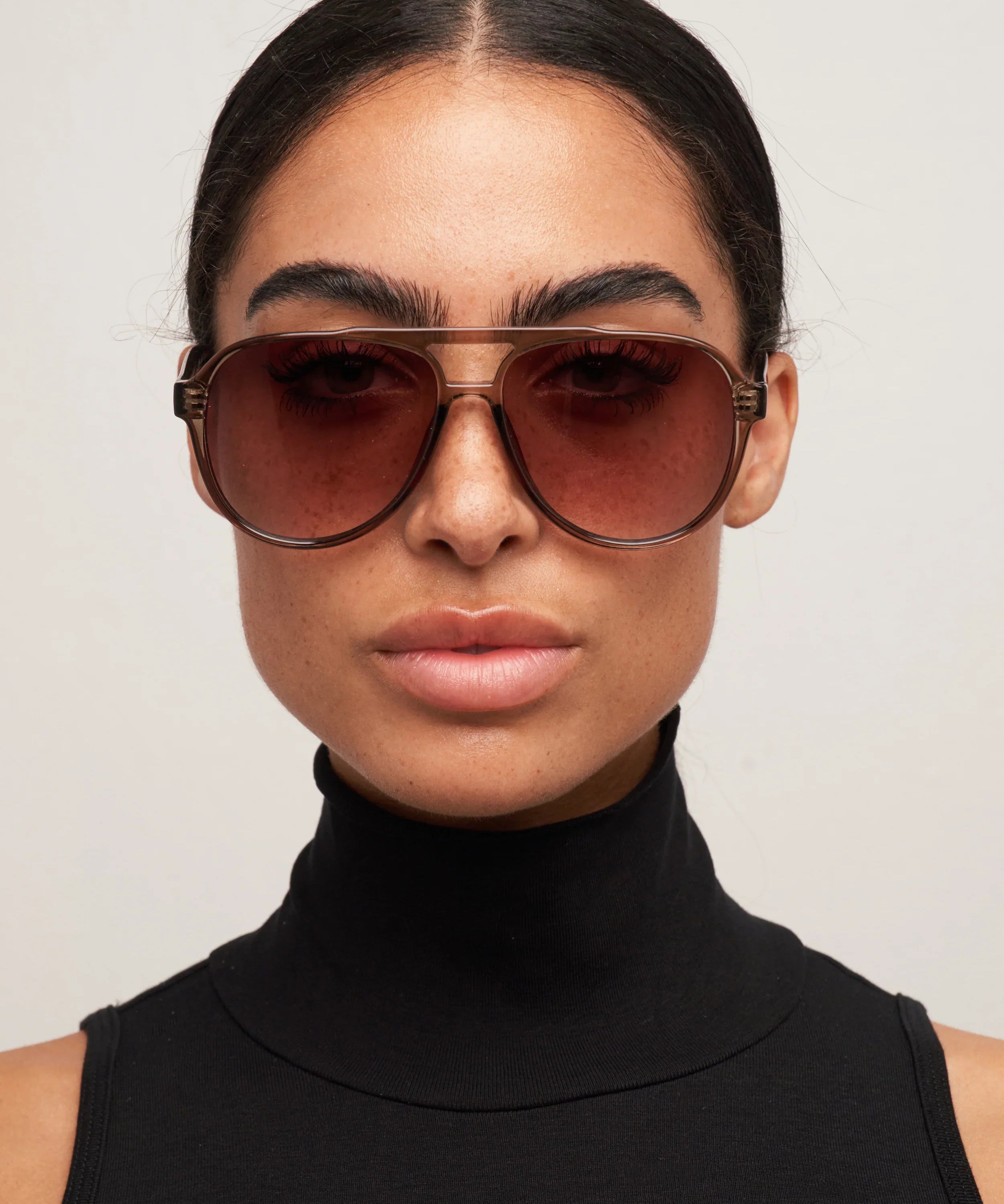 Otra Sunnies - Stevie - Trans Olive/ Brown Fade