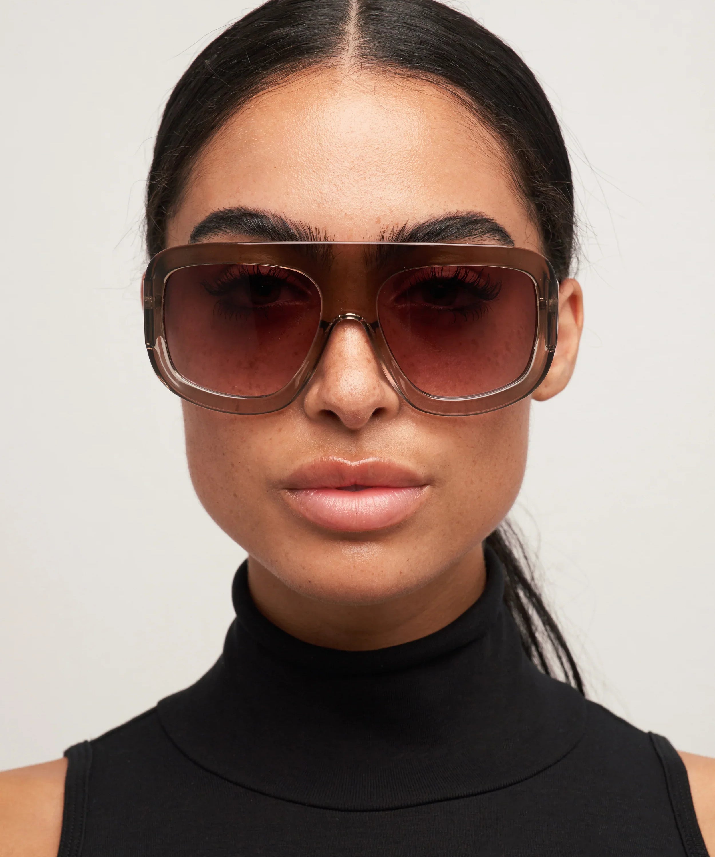 Otra Sunnies - Vail Trans Olive/ Brown Fade