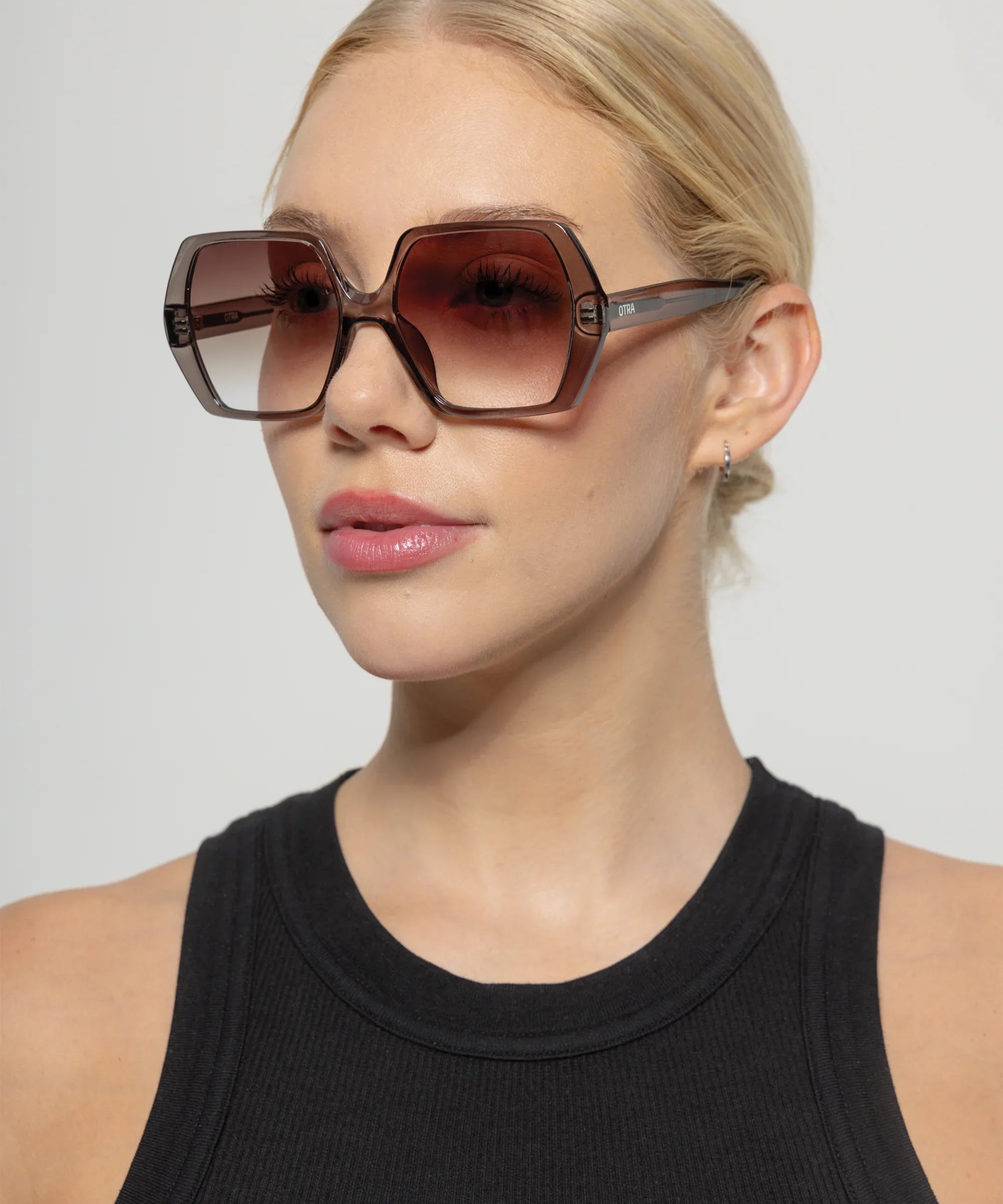 Otra Sunnies - Fleur - Transparent Olive