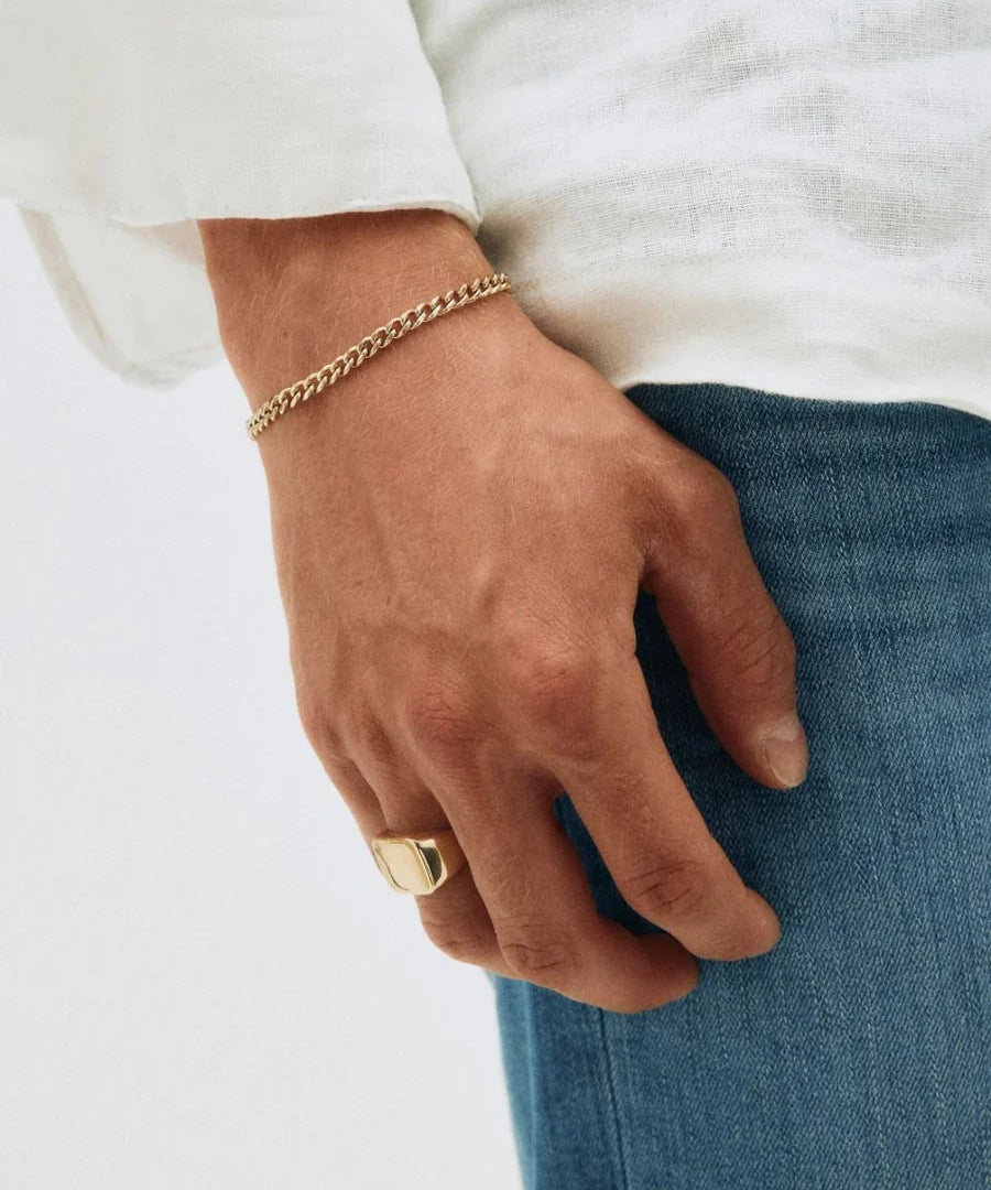 Ellis Signet Ring Gold