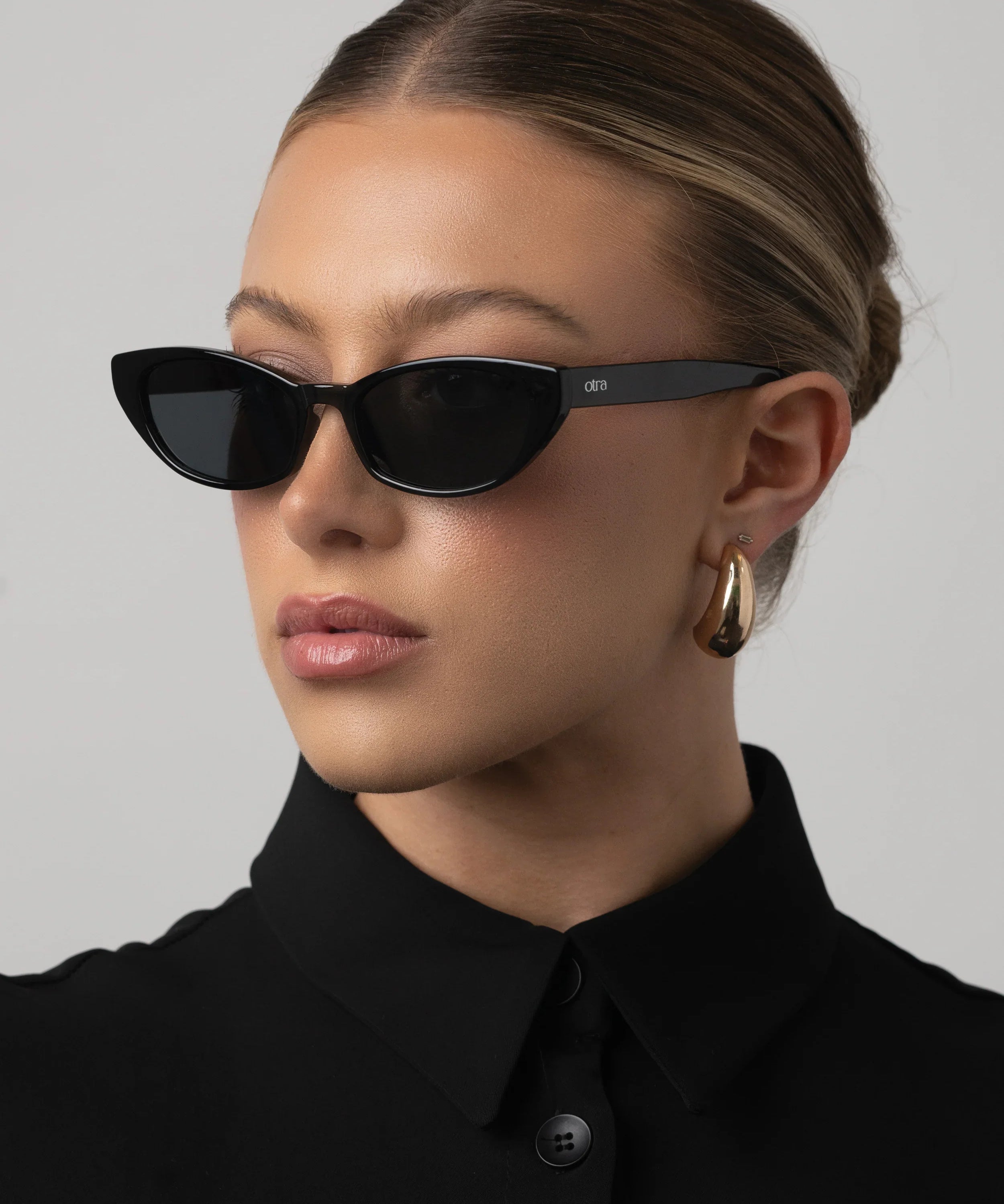 Otra Sunnies - Shona - Black